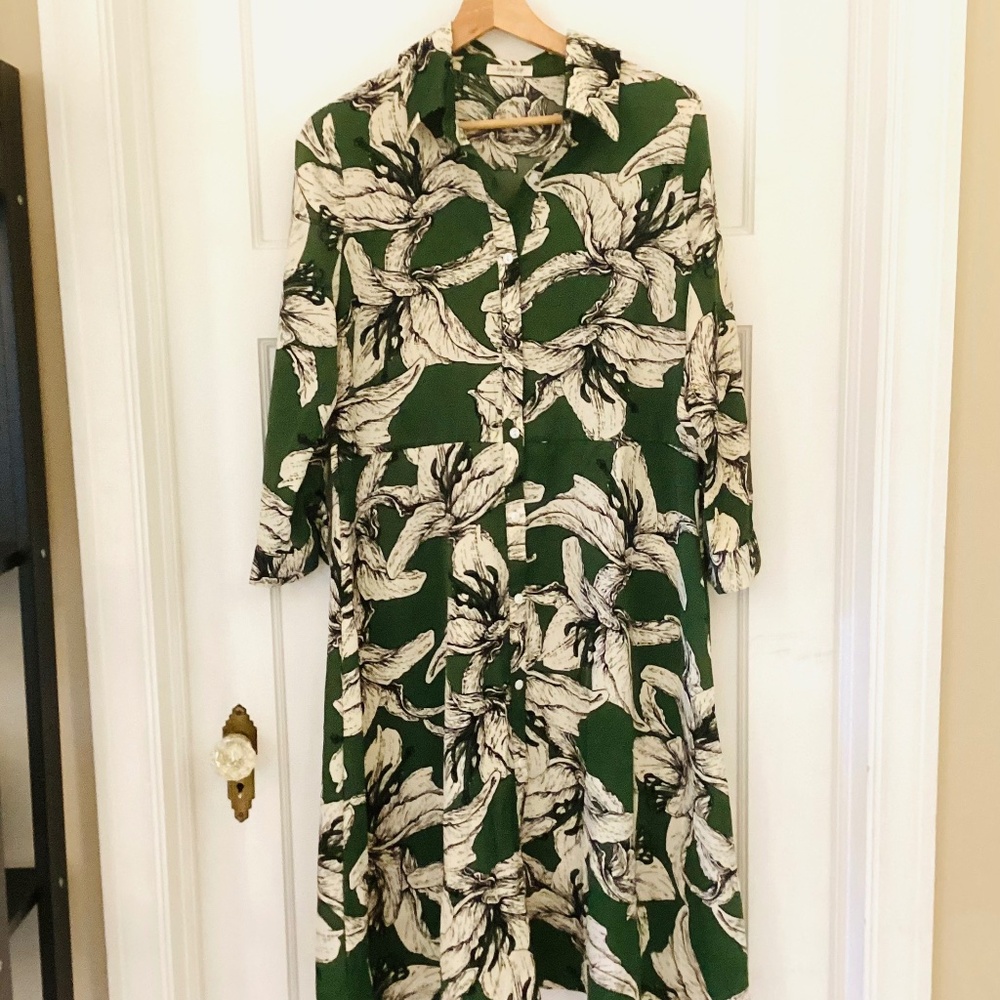 SUNDAYUP Green And White Large Floral Shirtdress Button Front Long Sleeve S